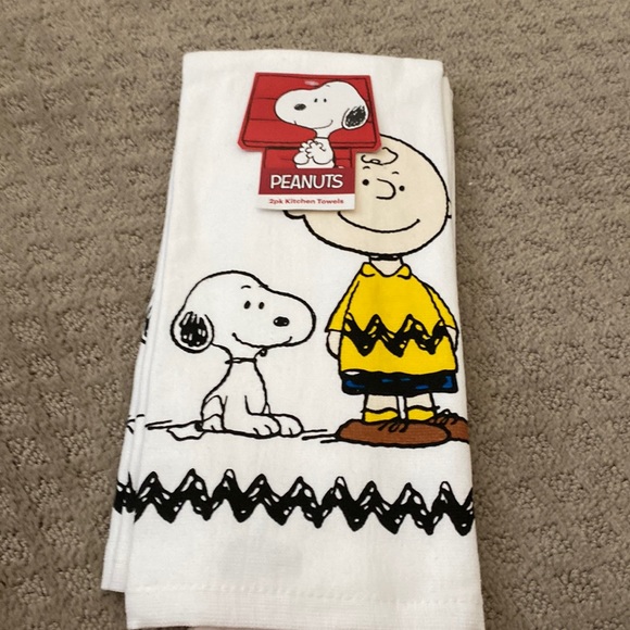 Peanuts Kitchen Peanuts Snoopy And Charlie Brown Kitchen Towels Poshmark